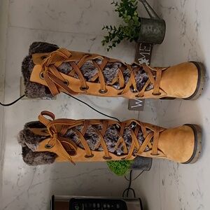 TIMBERLAND Women's Tan Fur-Lined Boots